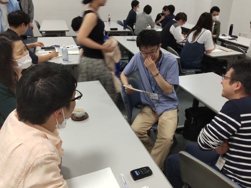 TRIPART_0001_BURST20220626134017938_COVER_copy_800x600_1