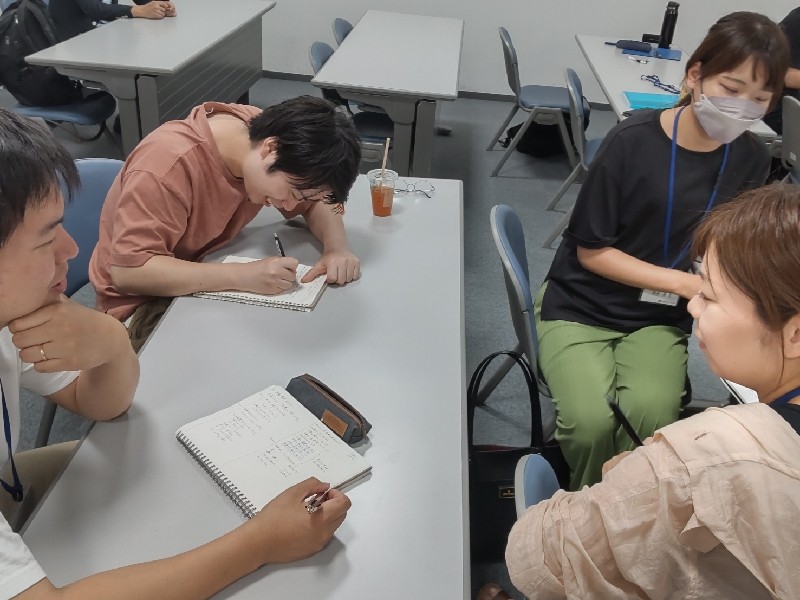 HORIZON_0001_BURST20220710140727203_COVER_copy_800x600_1